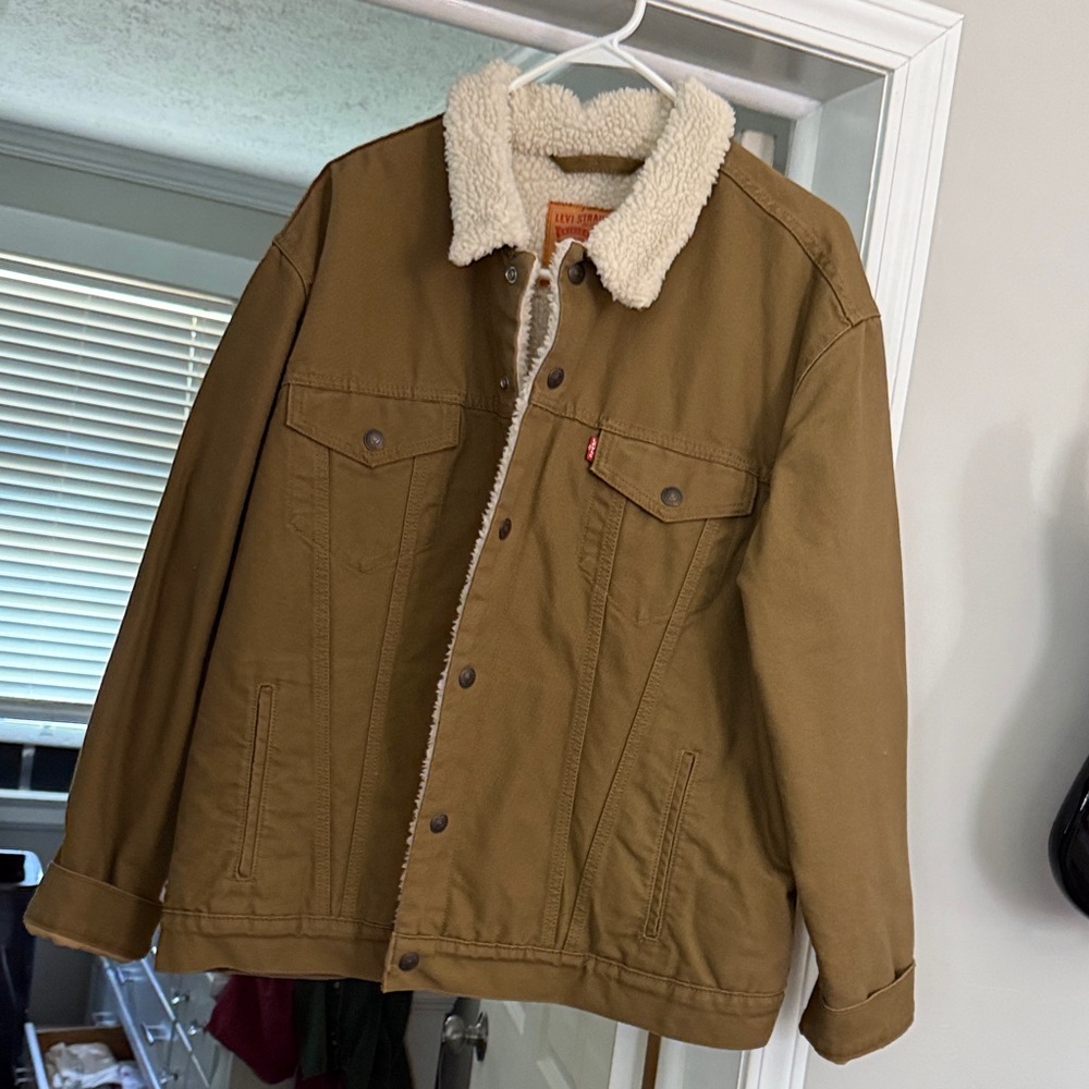 Levi's Men's Tan Sherpa-Lined Jacket